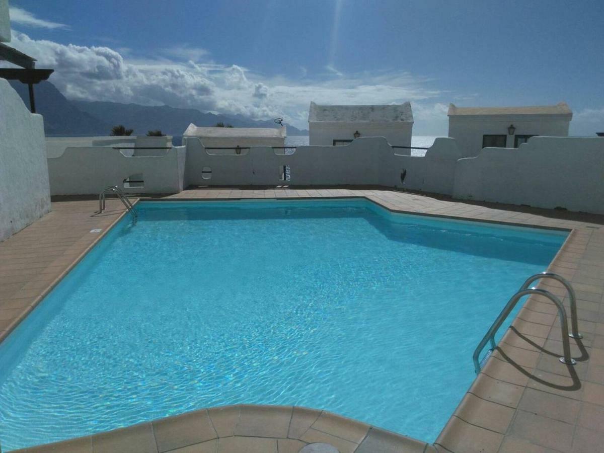 Apartamento Faro De Sardina Galdar Luaran gambar